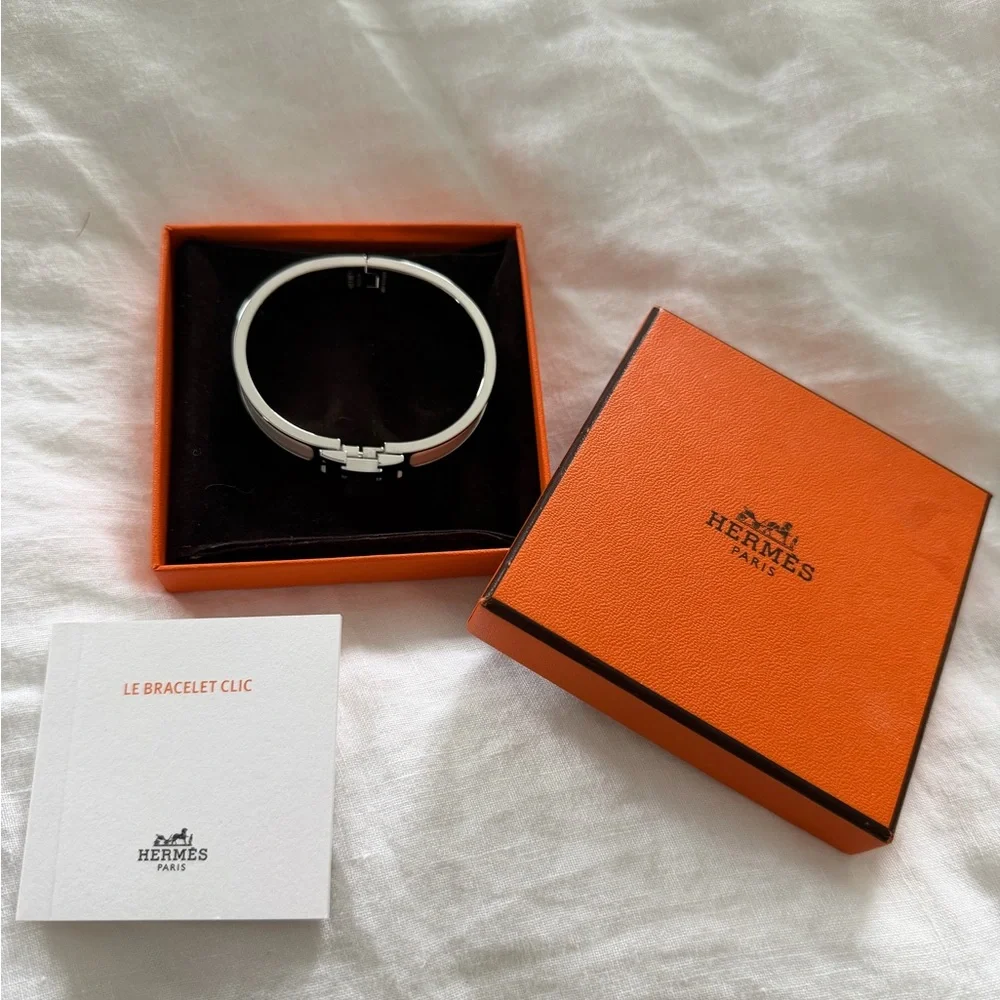 Hermes Click H Bracelet in White BRAND NEW - Picture 4 of 6